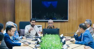 শ্রমিক-মালিক সম্পর্কোন্নয়নে জোর দিতে হবে: শ্রমমন্ত্রী